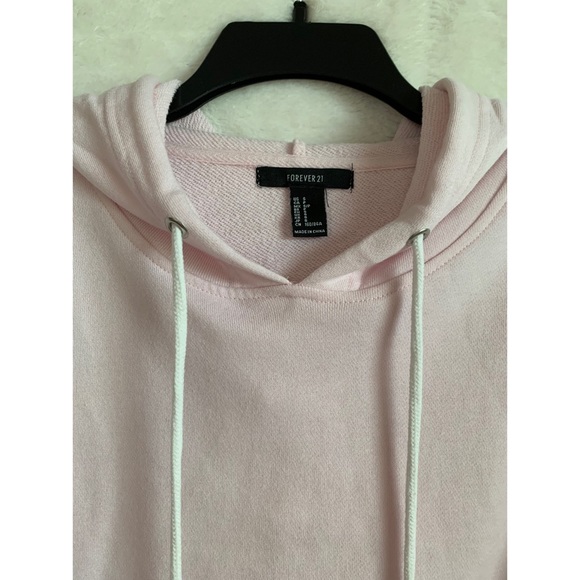 Cropped Pink Sweatshirt - Picture 2 of 4